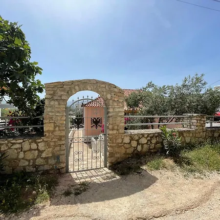 Njazi Ksamil